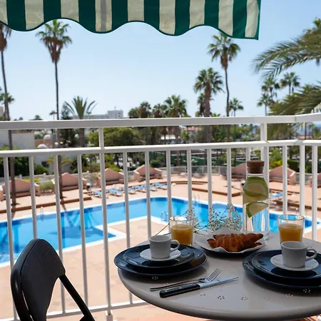 Apto El Mirador 아데제